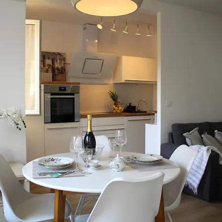 Giovannina Apartment *